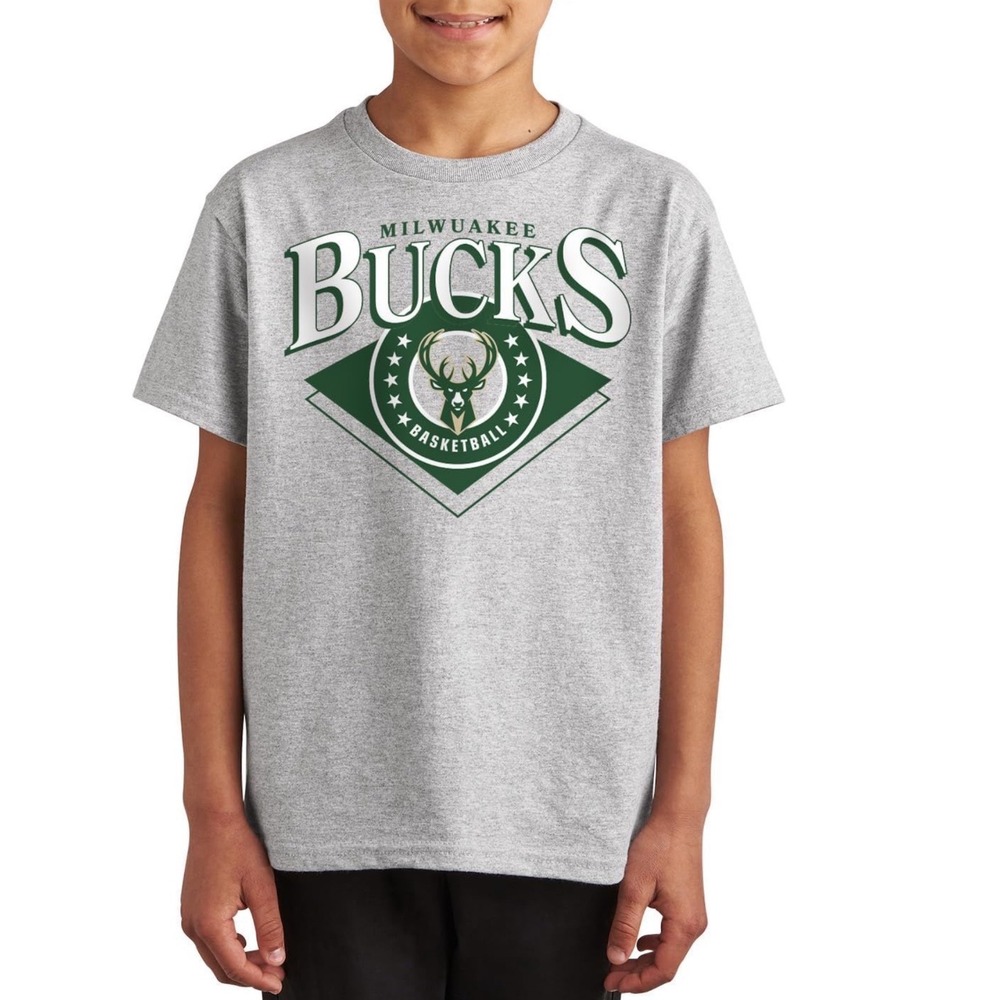 Junk Food NBA Milwaukee Bucks Kids Court Classic T-Shirt Grey Large